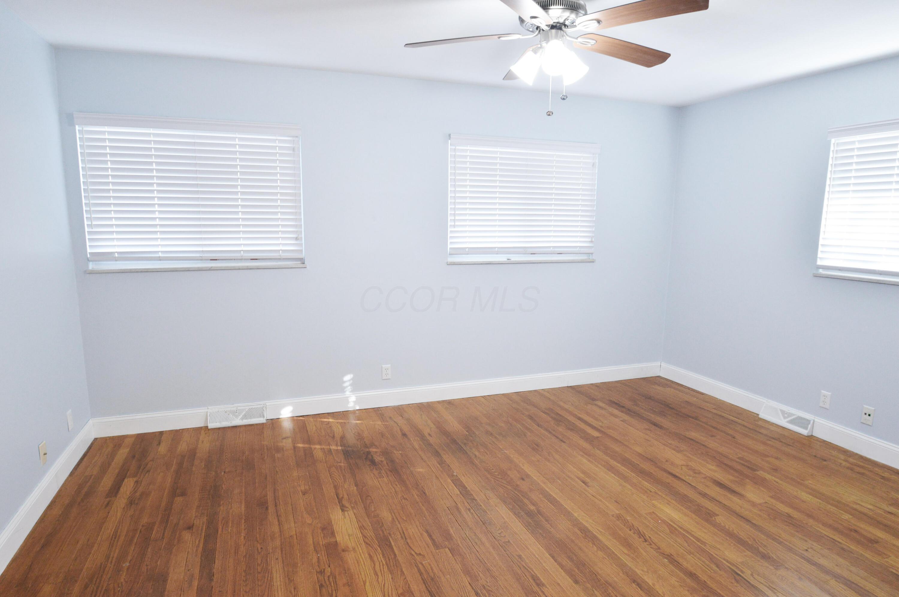 5138 Roberts Road Hilliard, OH 43026 - Photo 19 of 35 Primary Bedroom B