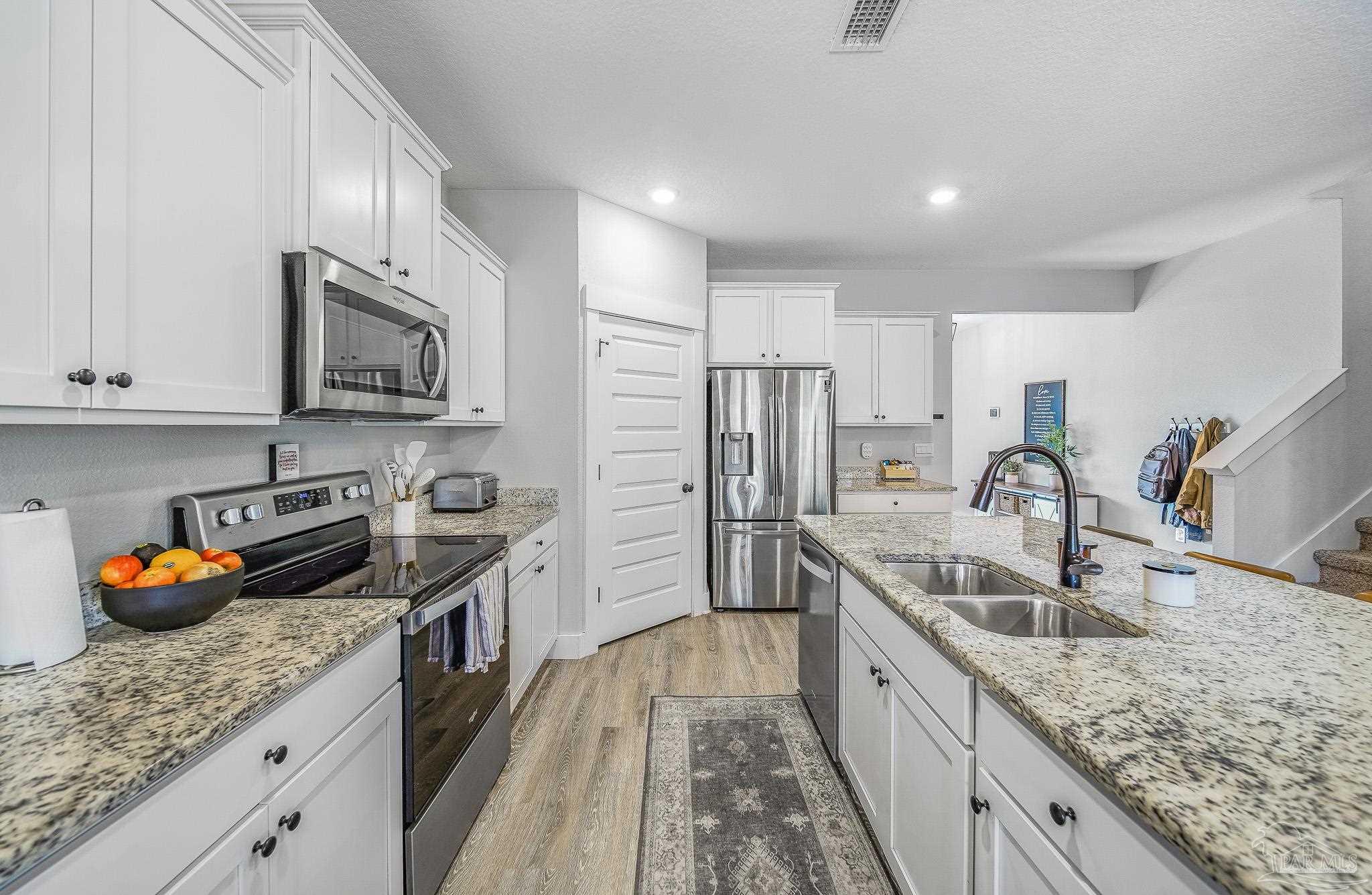 5825 Danbury Boulevard Pace, FL 32571 - Photo 6 of 37