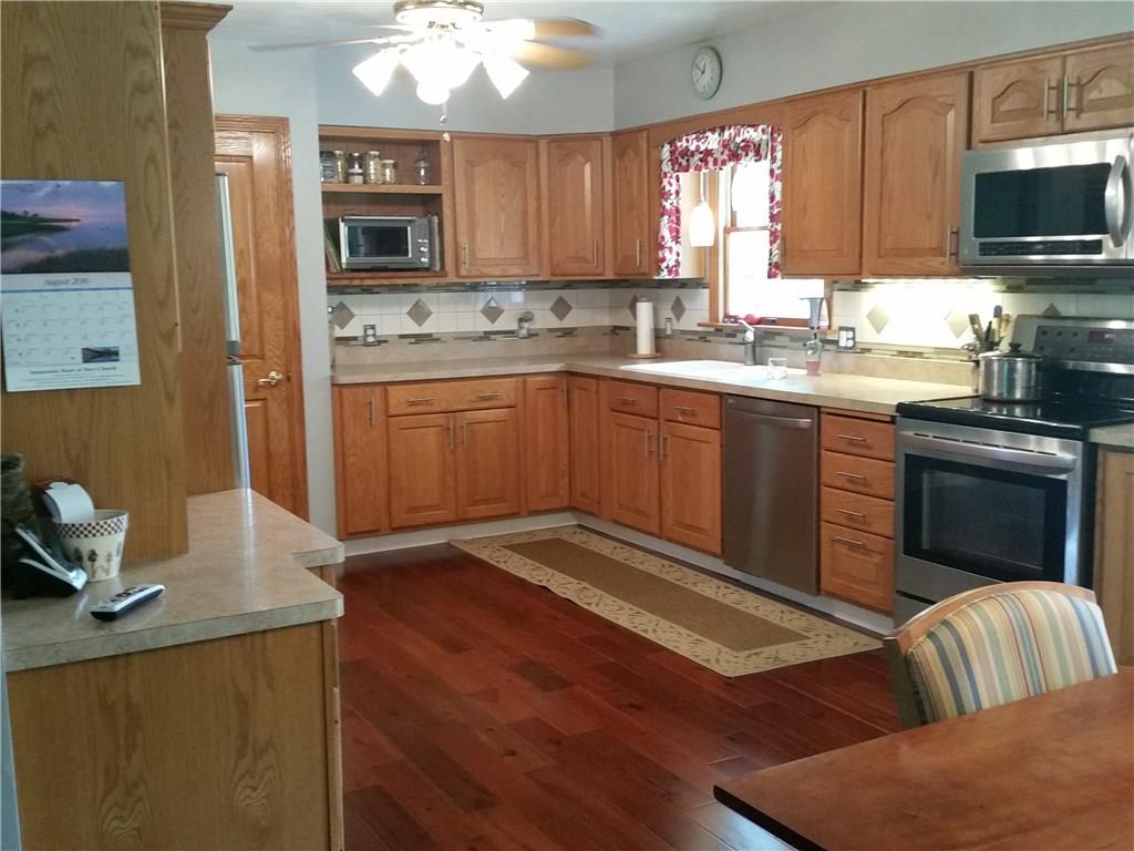 327 Hopper Road Transfer, PA 16154 - Photo 2 of 16