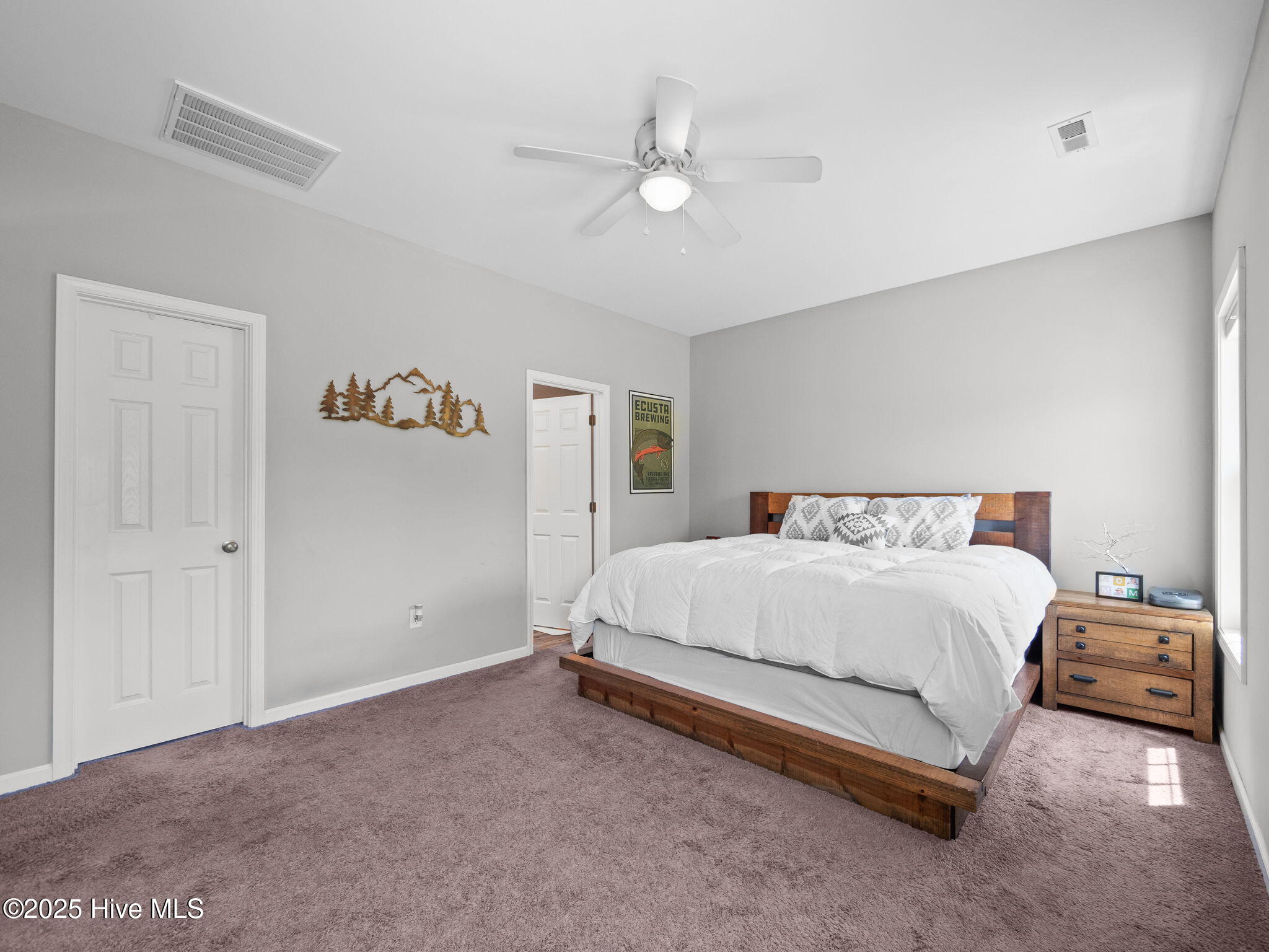 512 Hazelwood Drive Holly Ridge, NC 28445 - Photo 16 of 33 Primary Bedroom