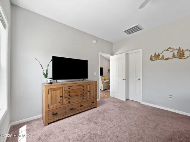 $1,800 | 512 Hazelwood Drive, Holly Ridge, NC 28445