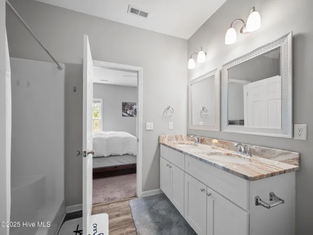 $1,800 | 512 Hazelwood Drive, Holly Ridge, NC 28445