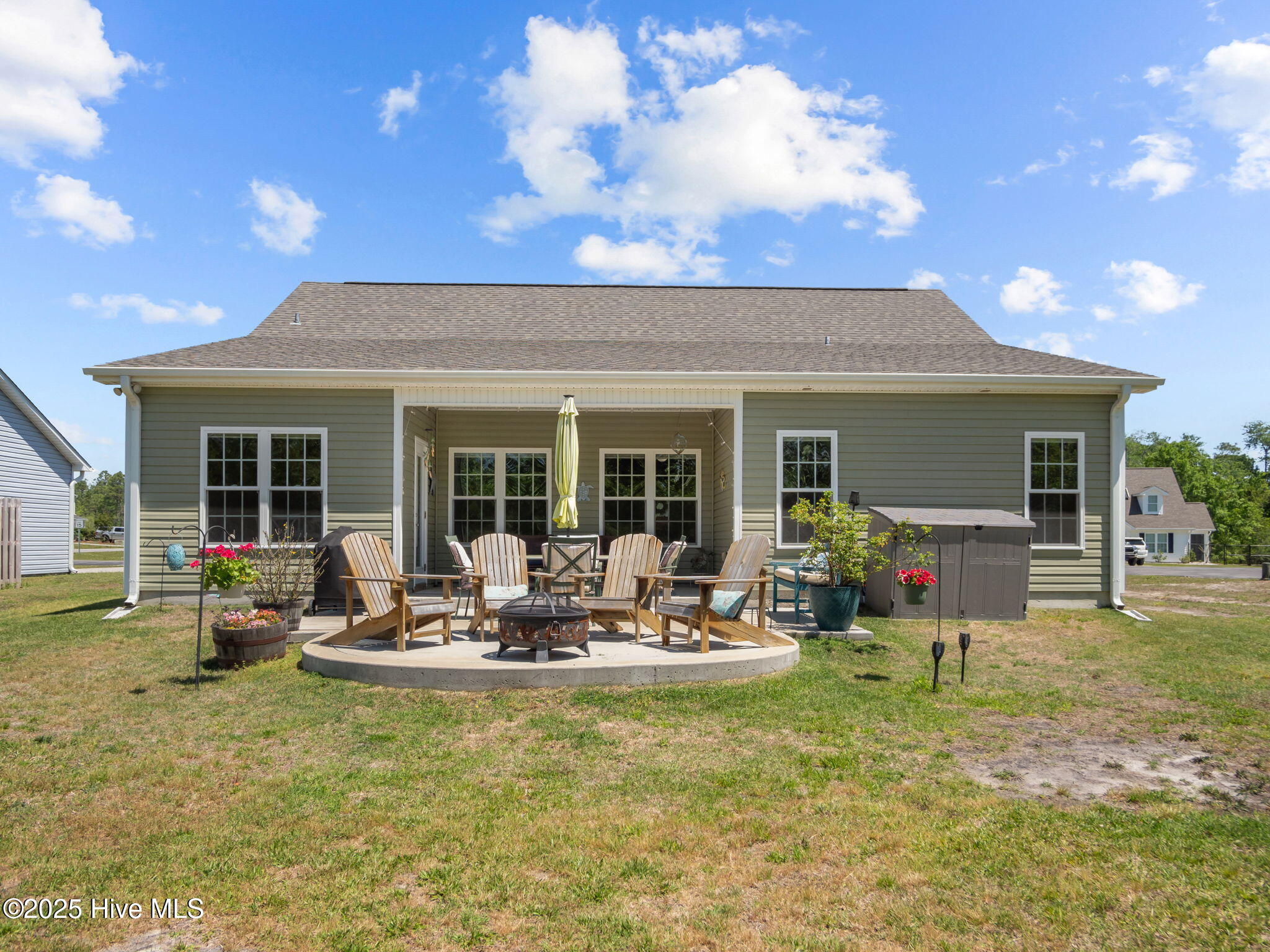 512 Hazelwood Drive Holly Ridge, NC 28445 - Photo 29 of 33 Rear