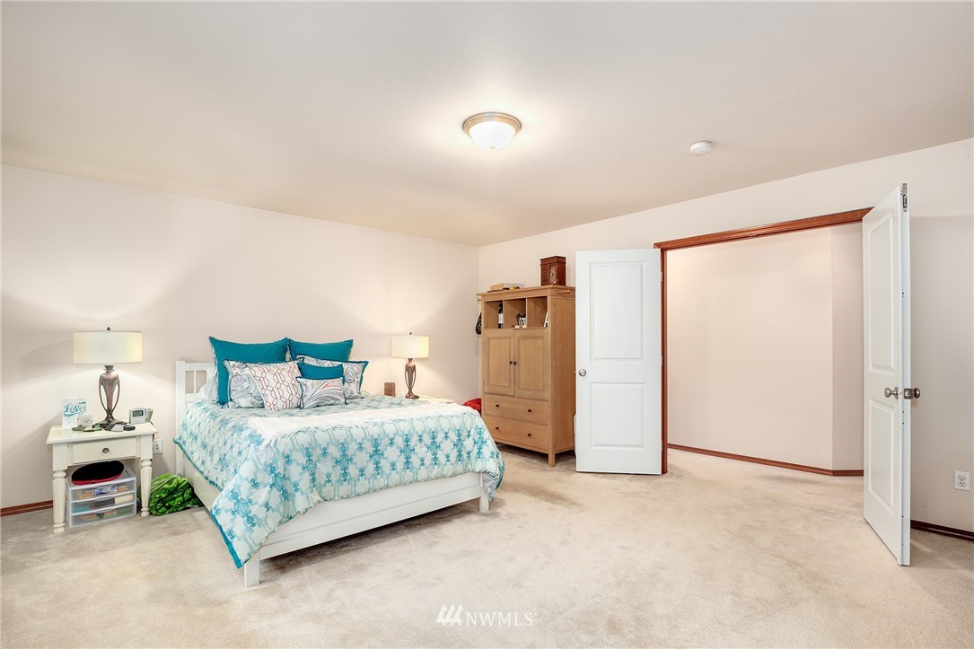 3406 183rd Place Southeast Bothell, WA 98012 - Photo 12 of 25