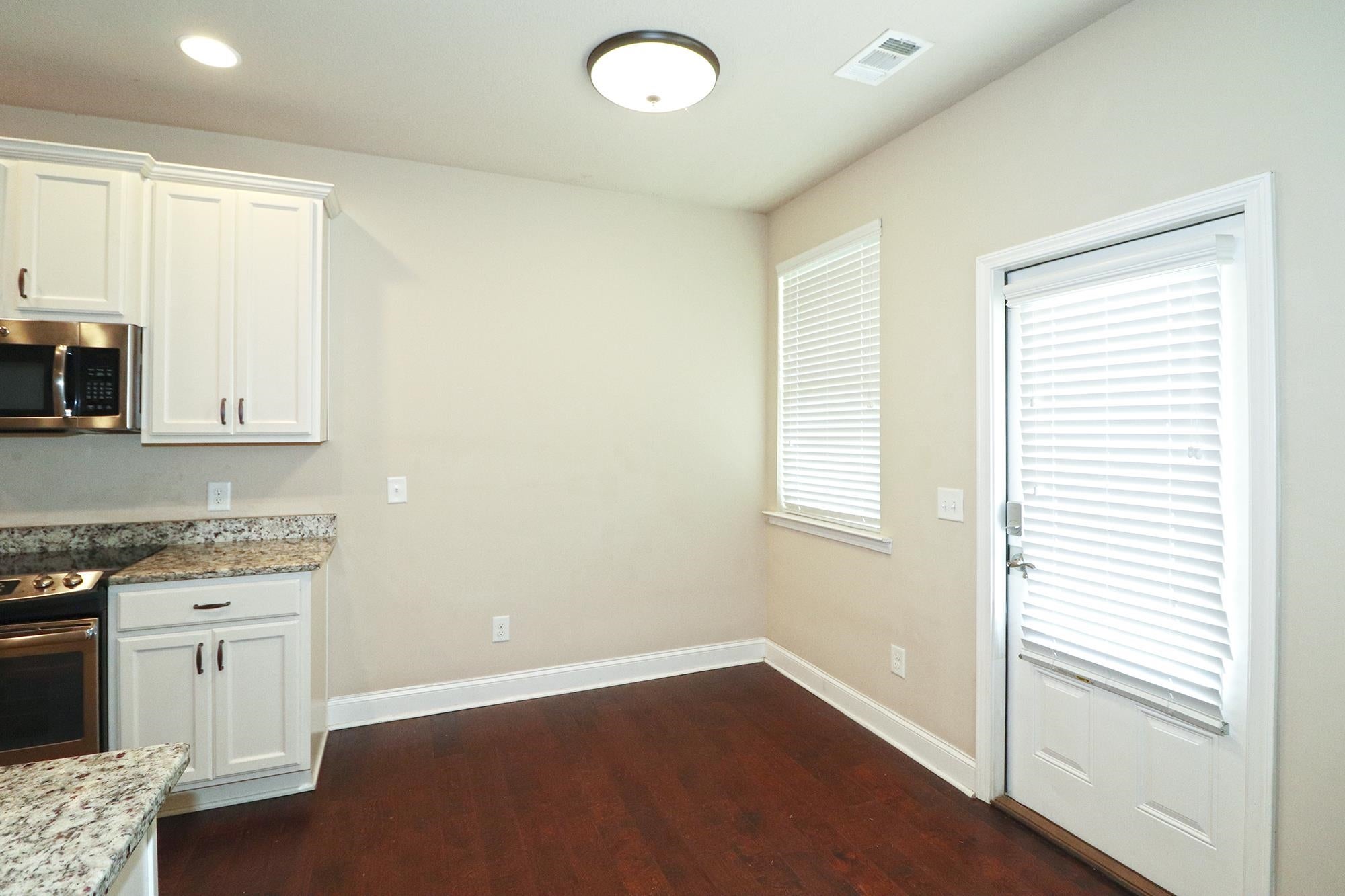 118 Sutton Drive Perry, GA 31069 - Photo 11 of 33 Gallery Image 11