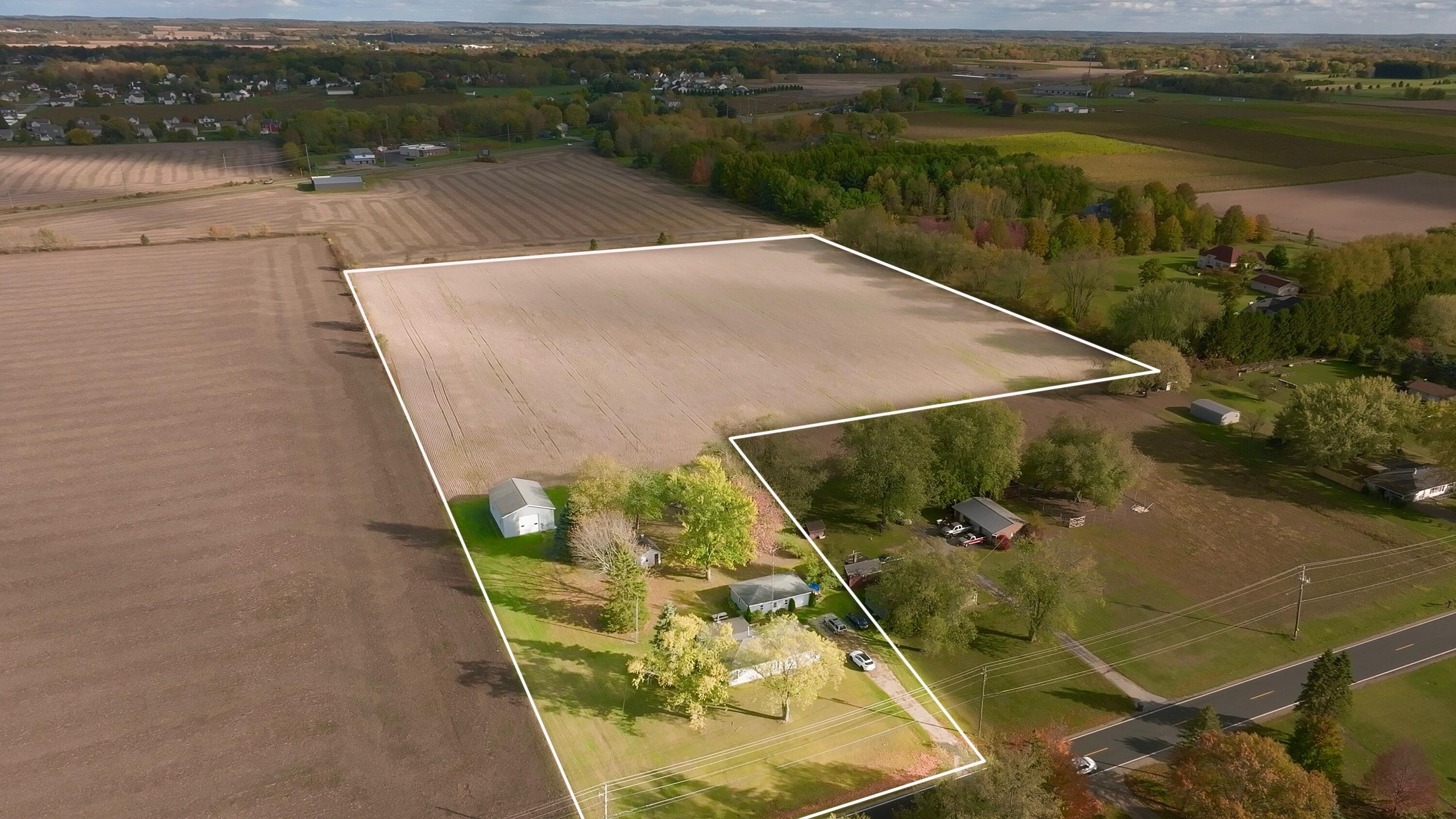 4711 Scottdale Road St. Joseph, MI 49085 - Photo 2 of 25 Still 2025-10-25 115136_2.1.1