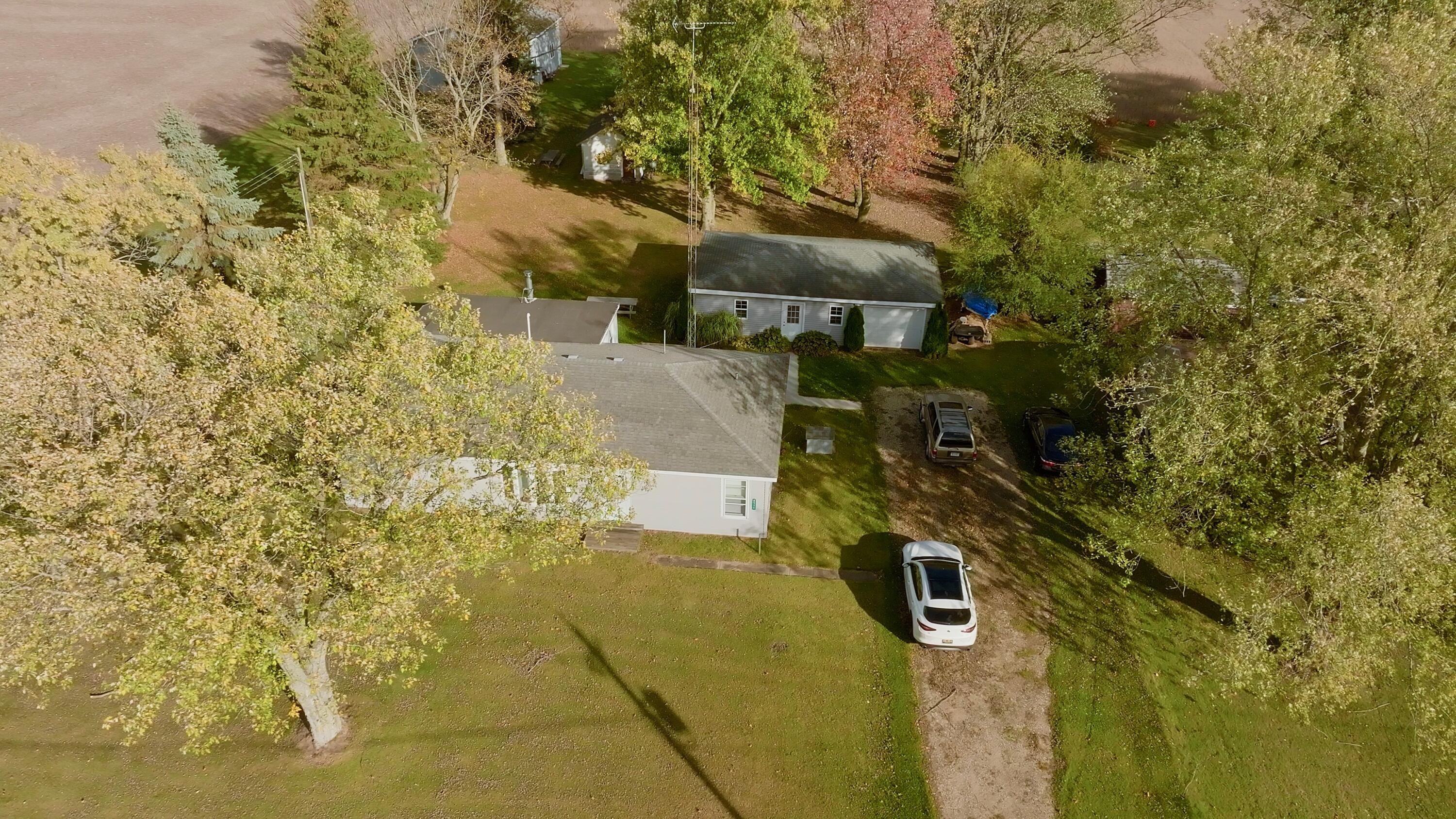 4711 Scottdale Road St. Joseph, MI 49085 - Photo 4 of 25 Still 2025-10-25 115136_1.3.1