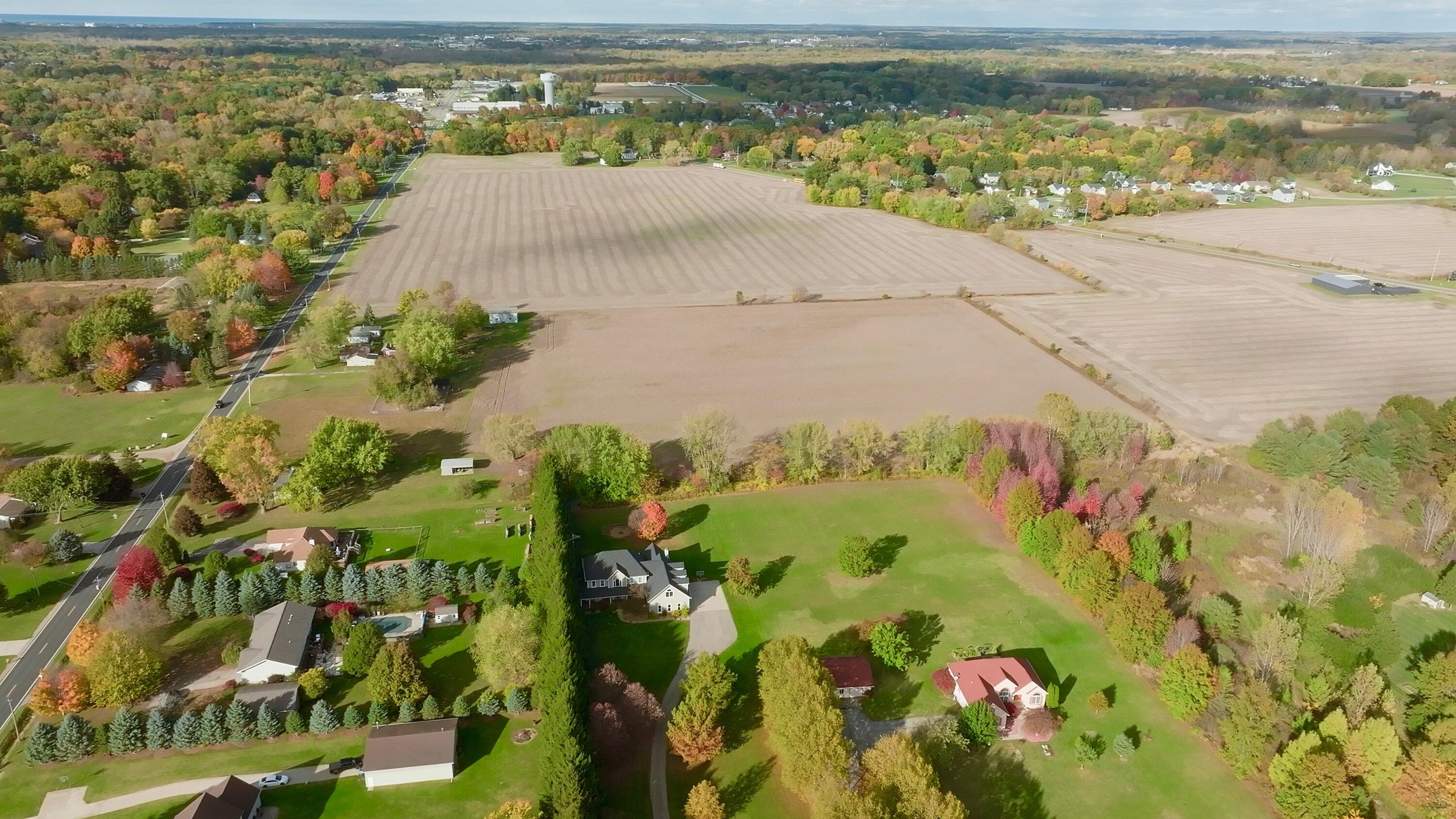 4711 Scottdale Road St. Joseph, MI 49085 - Photo 5 of 25 Still 2025-10-25 115136_1.2.1