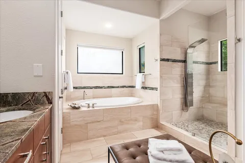 $1,100,000 | 37 Autumn Oaks Drive, The Hills, TX 78738