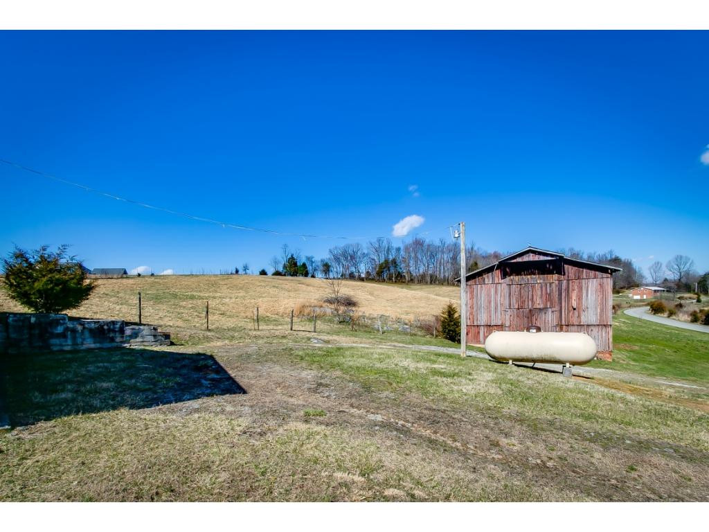 727 Mayberry Road Jonesborough, TN 37659 - Photo 6 of 36 Photo 6