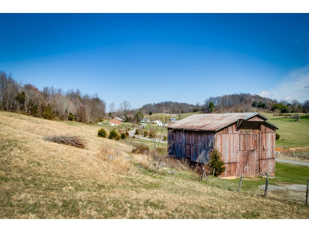 727 Mayberry Road Jonesborough, TN 37659 - Photo 8 of 36 Photo 8