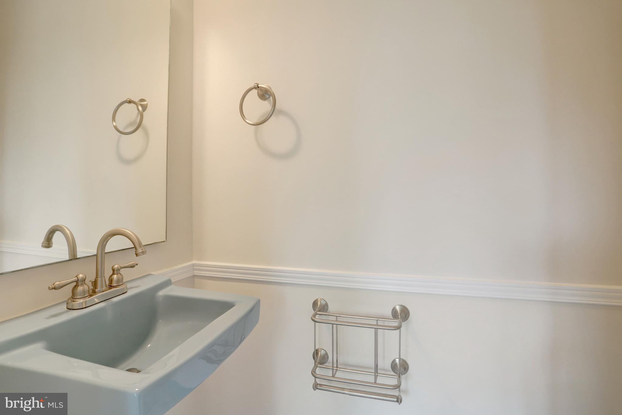 2130 Military Road Arlington, VA 22207 - Photo 33 of 63 Half Bath - Level #2