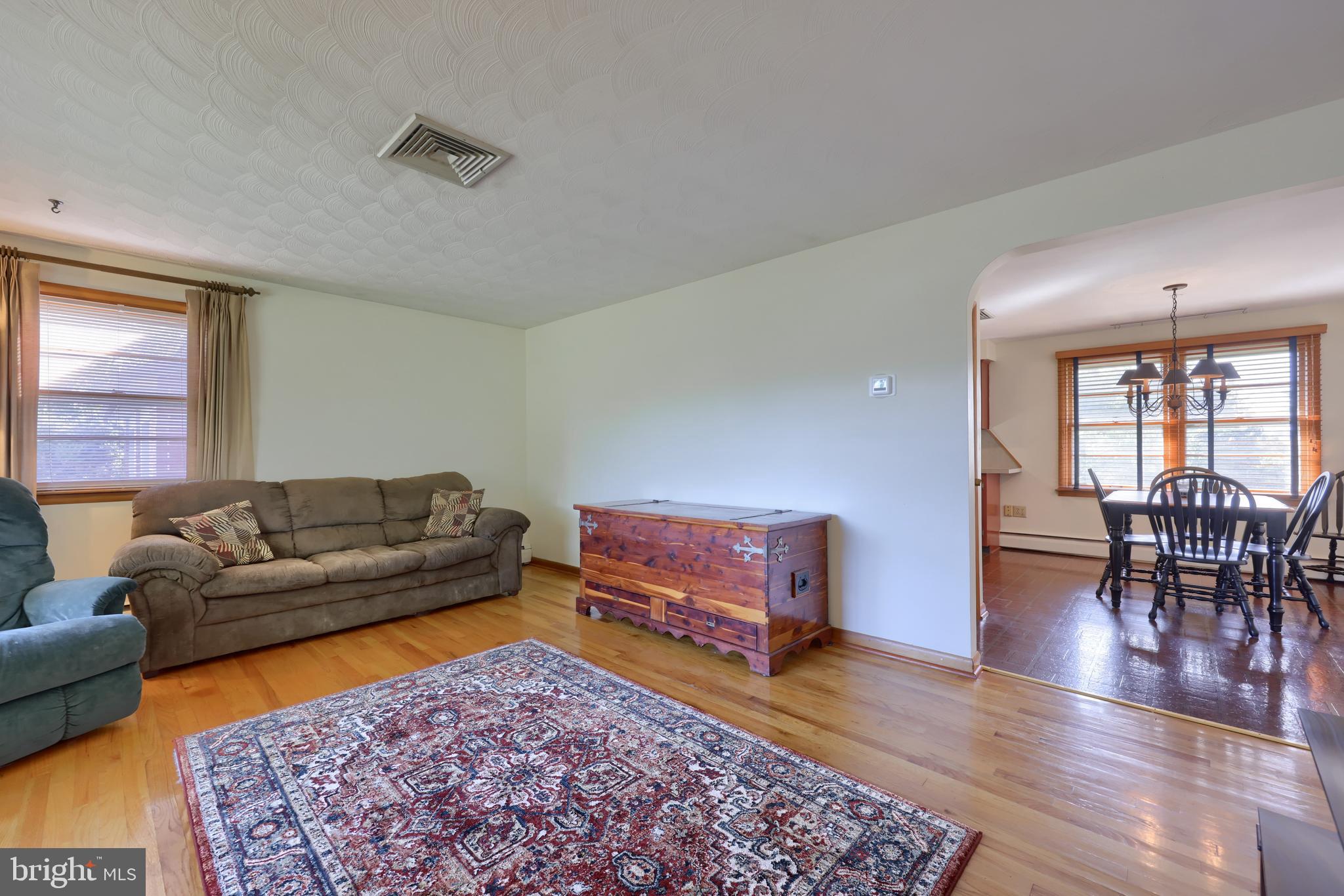 864 Sunnyside Road York, PA 17408 - Photo 17 of 35 Gallery Image 17
