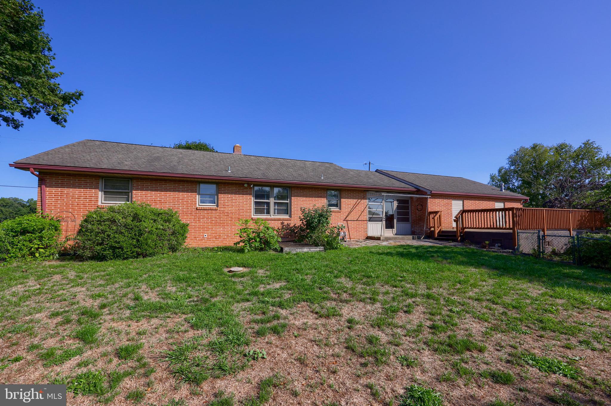 864 Sunnyside Road York, PA 17408 - Photo 31 of 35 Gallery Image 31