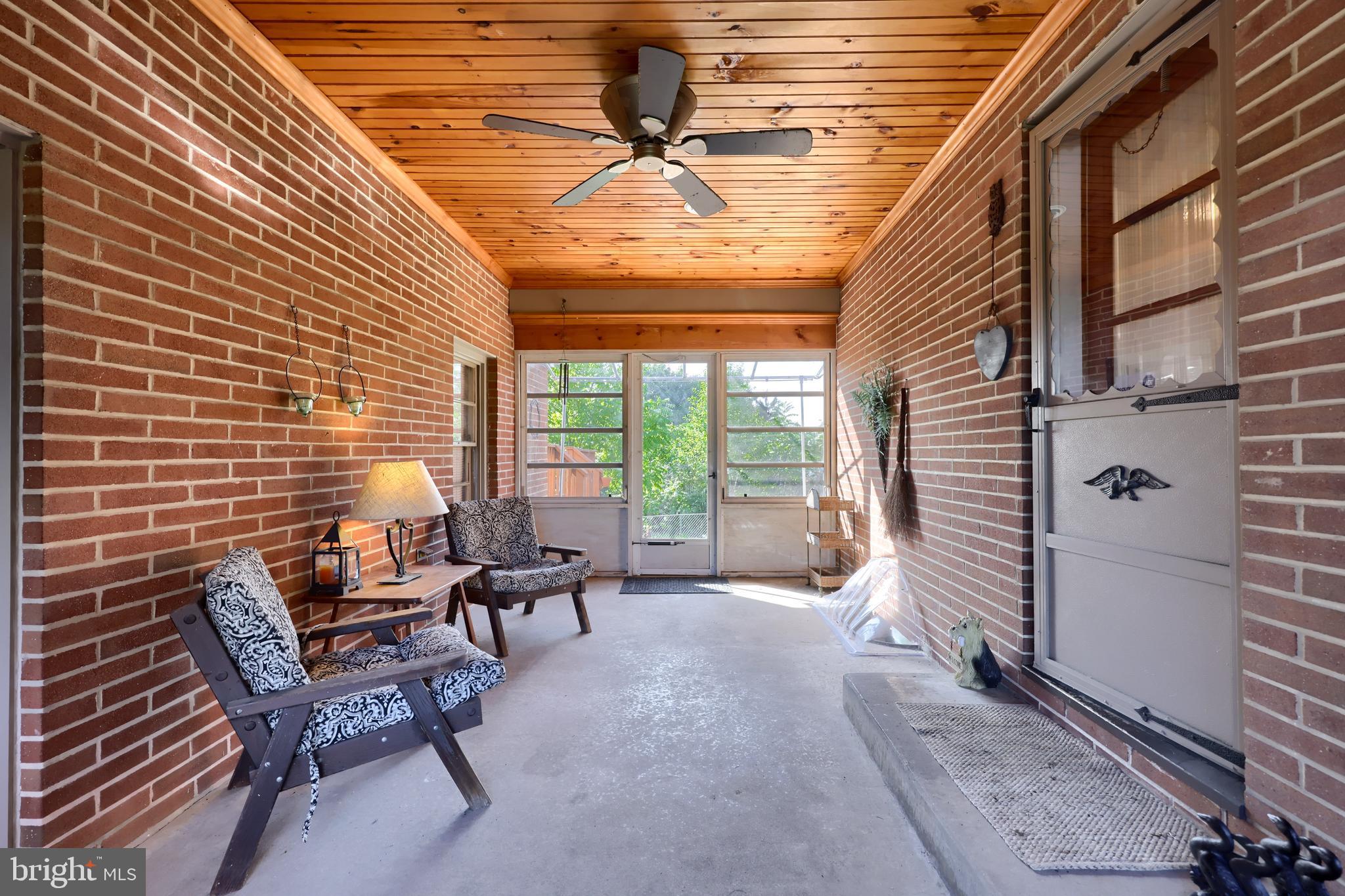 864 Sunnyside Road York, PA 17408 - Photo 8 of 35 Gallery Image 8