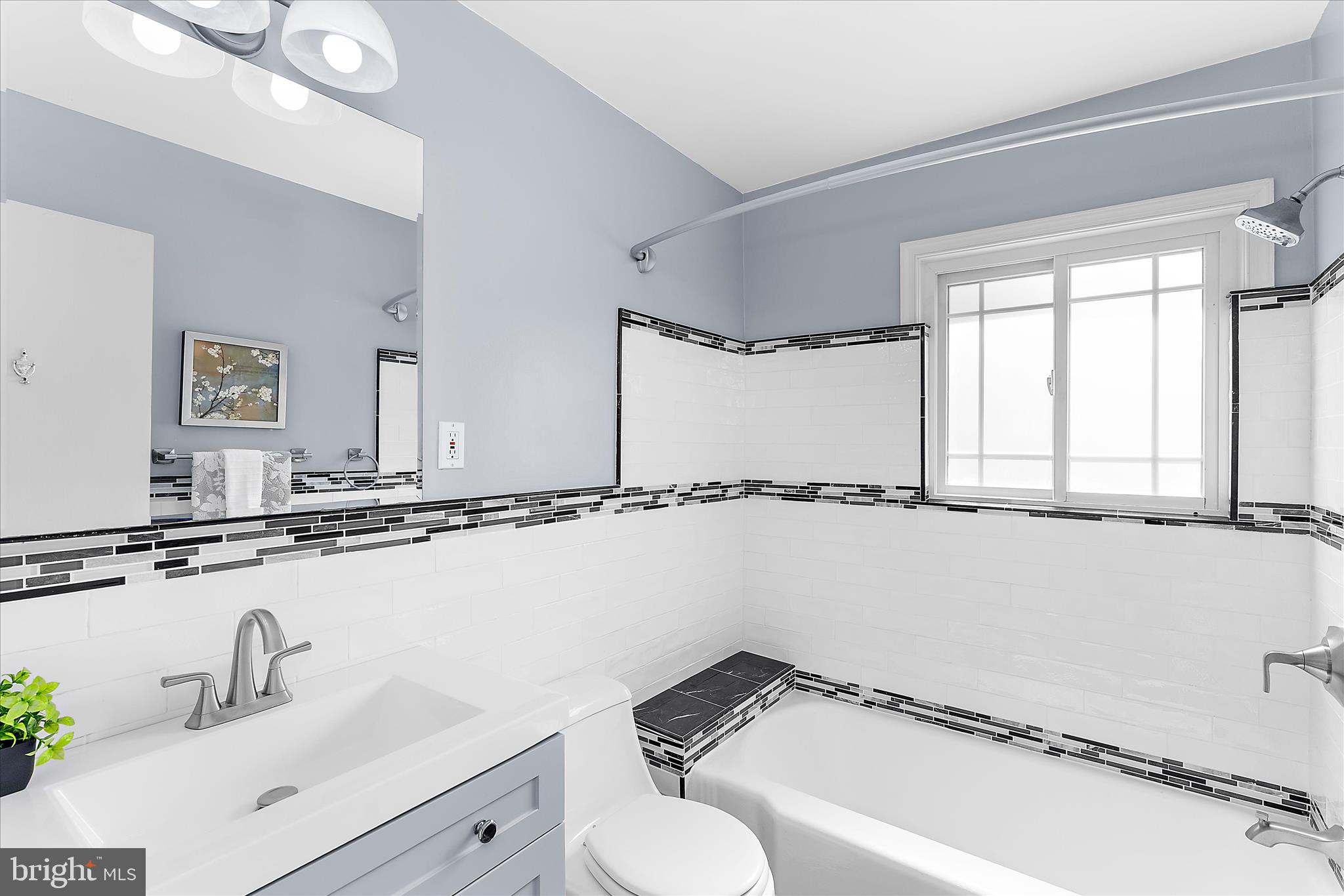 4717 Edgefield Road Bethesda, MD 20814 - Photo 15 of 85 Main Level Bath