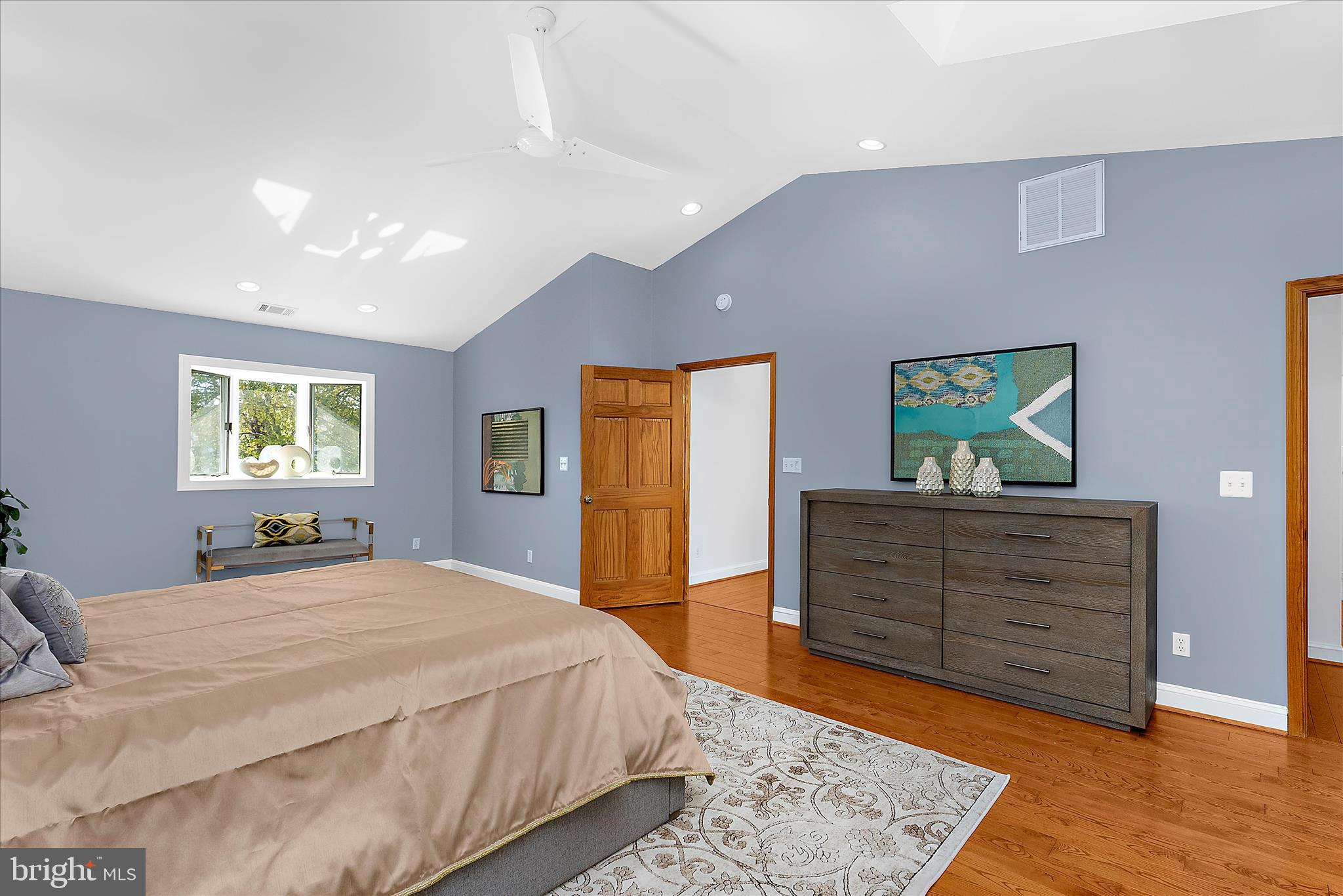 4717 Edgefield Road Bethesda, MD 20814 - Photo 30 of 85 Primary Bedroom