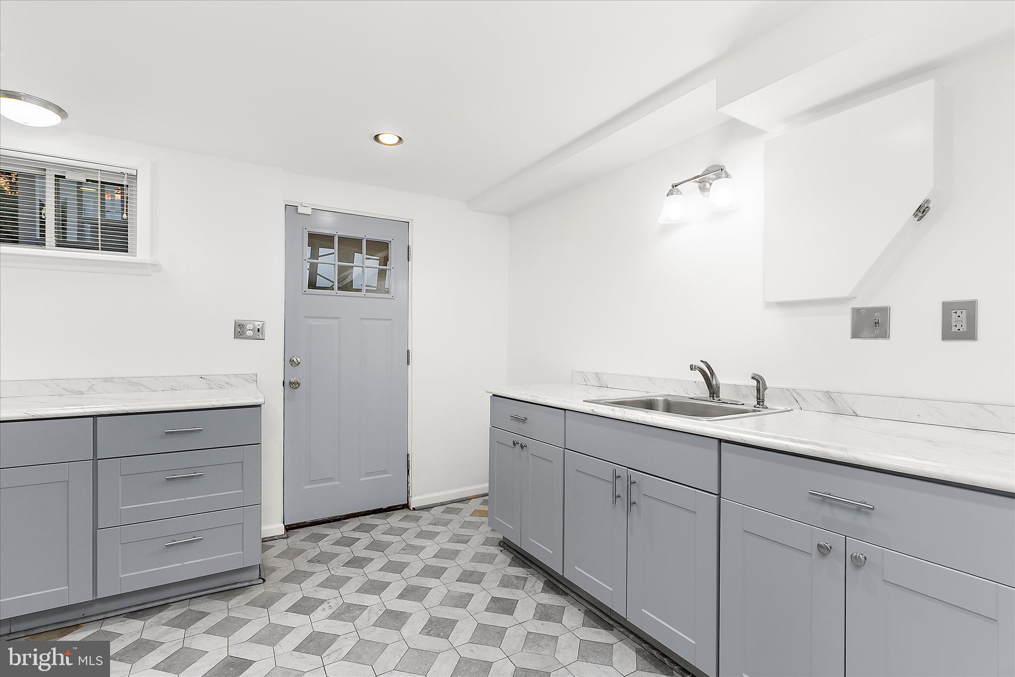 4717 Edgefield Road Bethesda, MD 20814 - Photo 56 of 85 Lower Level Kitchenette