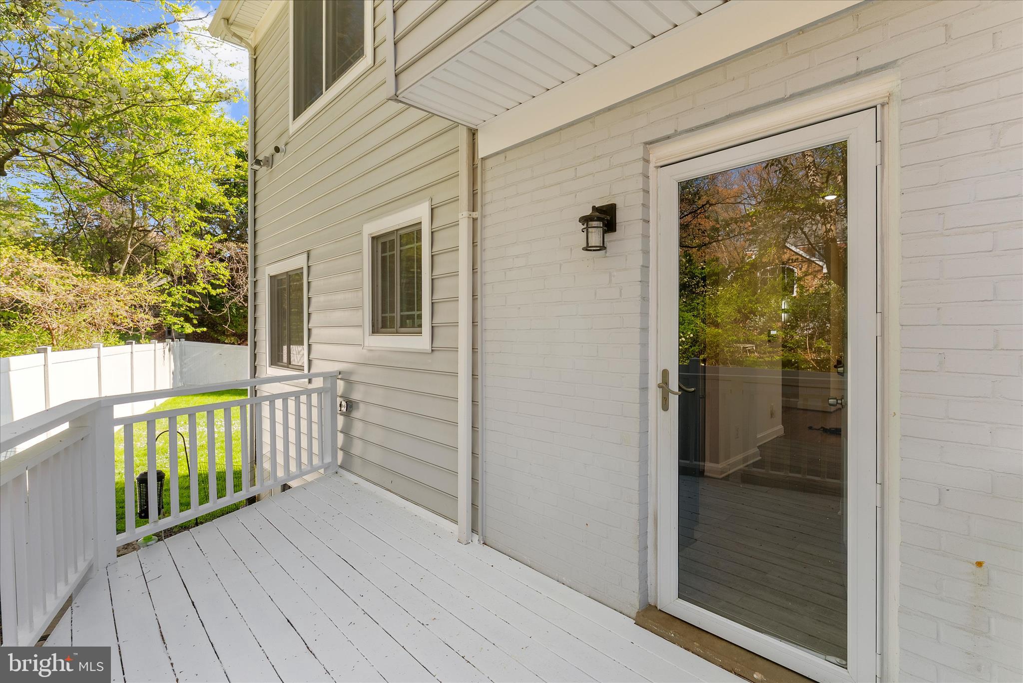 4717 Edgefield Road Bethesda, MD 20814 - Photo 63 of 85 Rear Deck