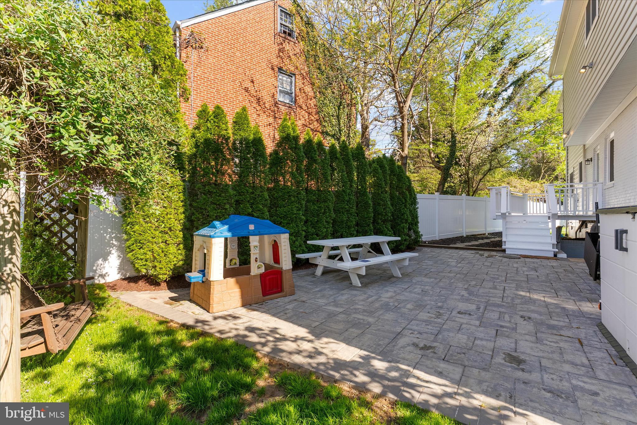 4717 Edgefield Road Bethesda, MD 20814 - Photo 66 of 85 Backyard Patio