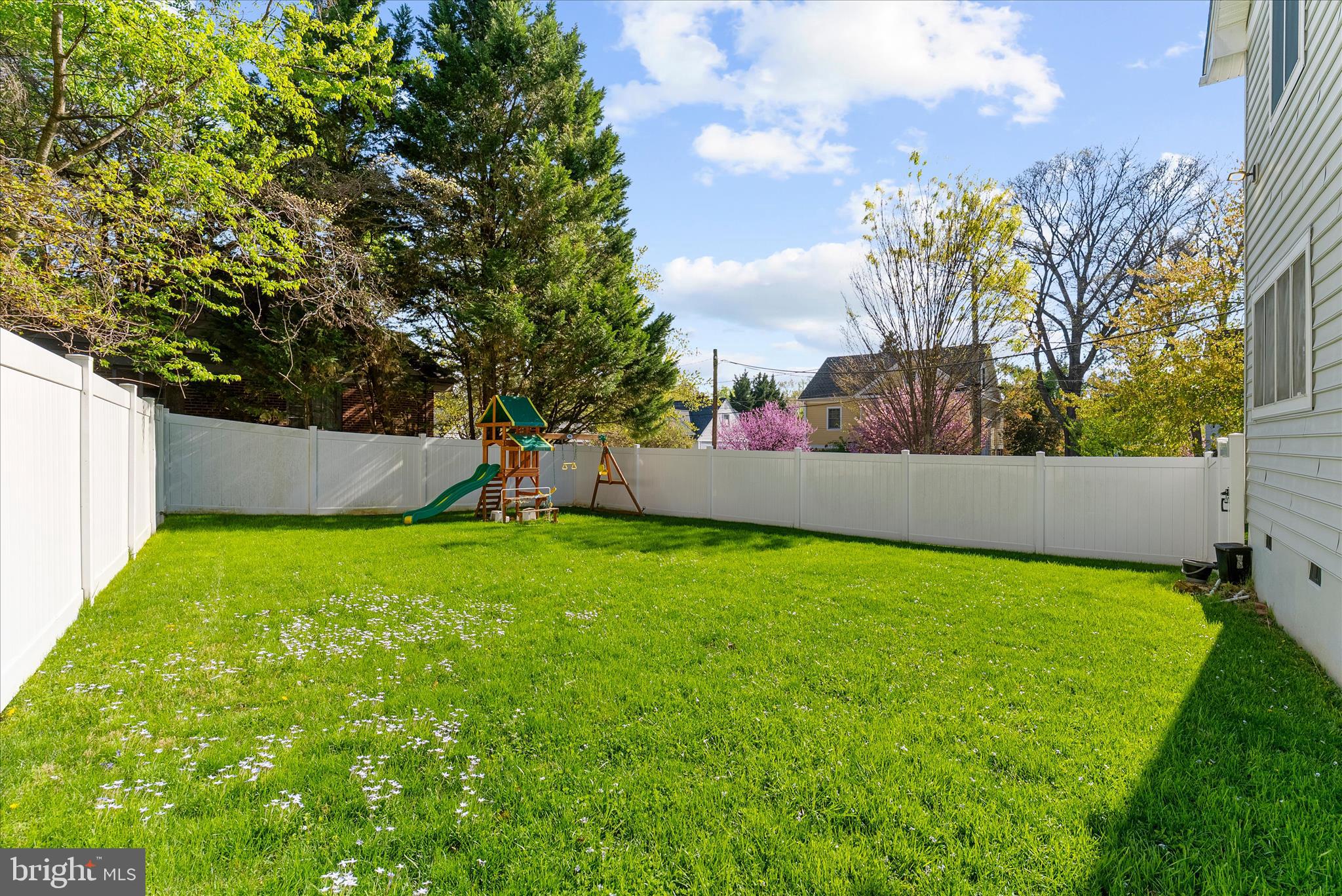 4717 Edgefield Road Bethesda, MD 20814 - Photo 73 of 85 Fenced in Back Yard