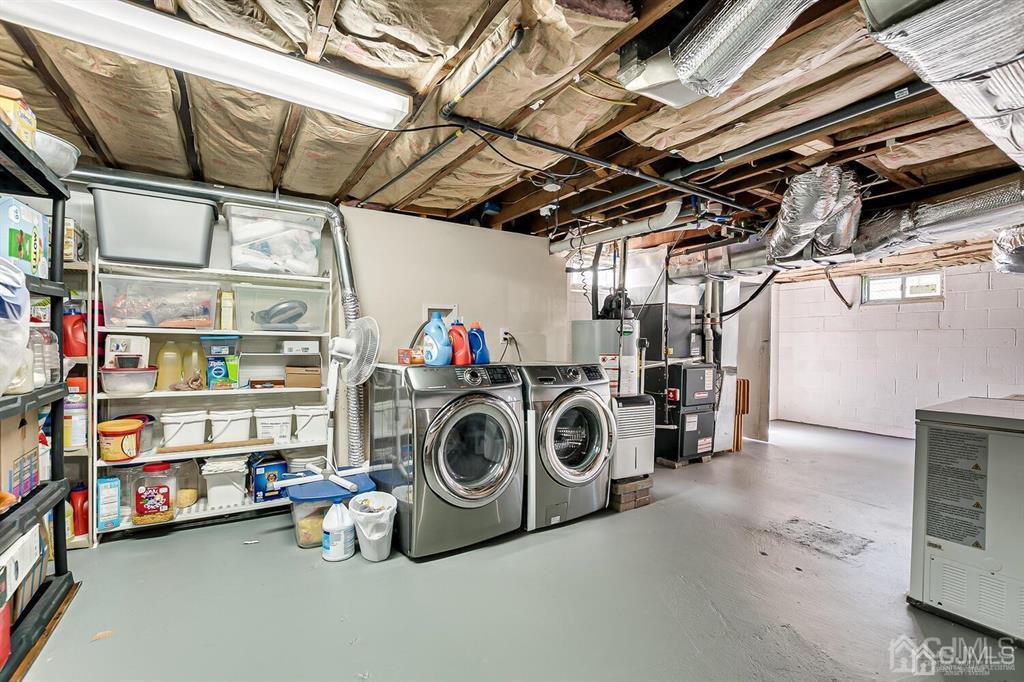 119 Wagner Street Edison, NJ 08837 - Photo 33 of 41 a utility room with dryer and washer