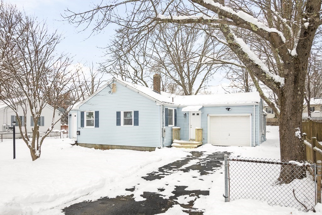 21 Selwyn Road Randolph, MA 02368 - Photo 12 of 13