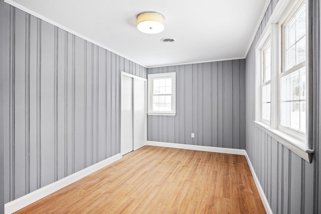 21 Selwyn Road Randolph, MA 02368 - Photo 10 of 13
