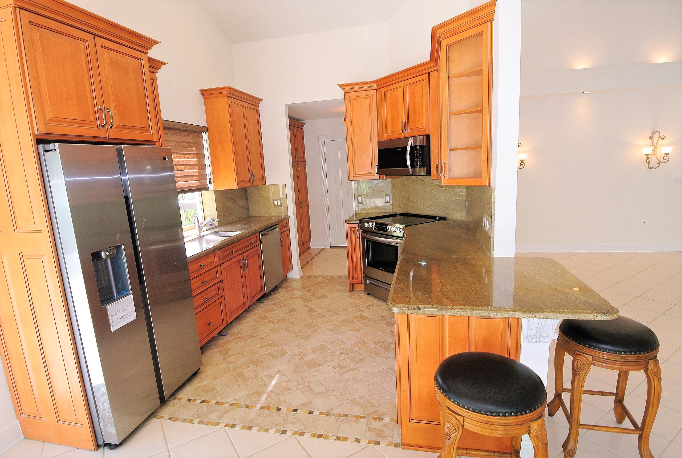 113 Dunes Edge Road Jupiter, FL 33477 - Photo 5 of 16 DSC_2760 (3)