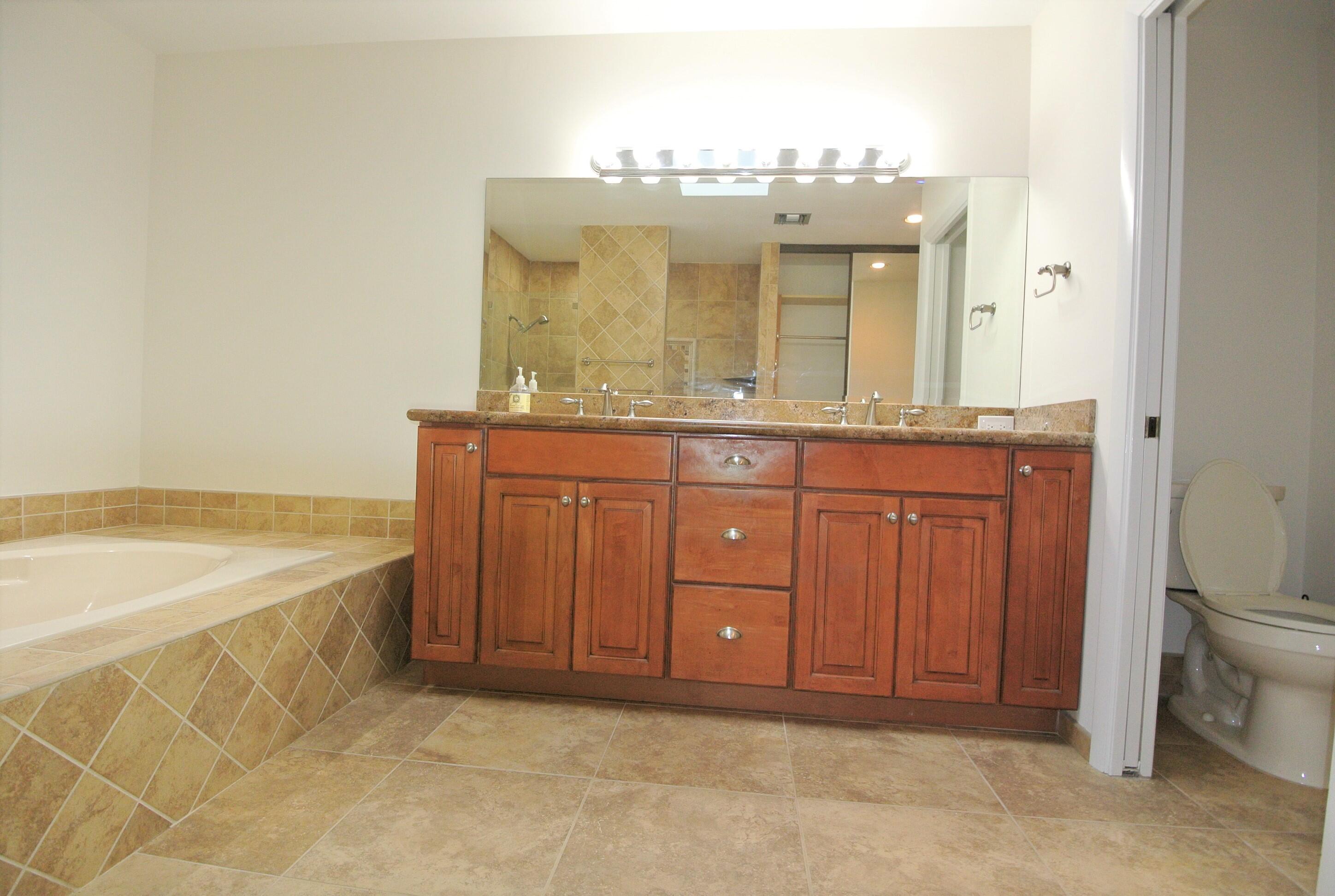 113 Dunes Edge Road Jupiter, FL 33477 - Photo 7 of 16 DSC_2810 (2)