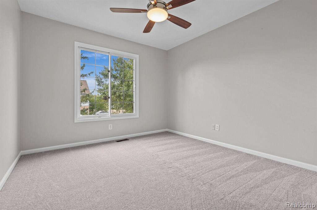 45168 Lothrop Road Canton, MI 48188 - Photo 21 of 31