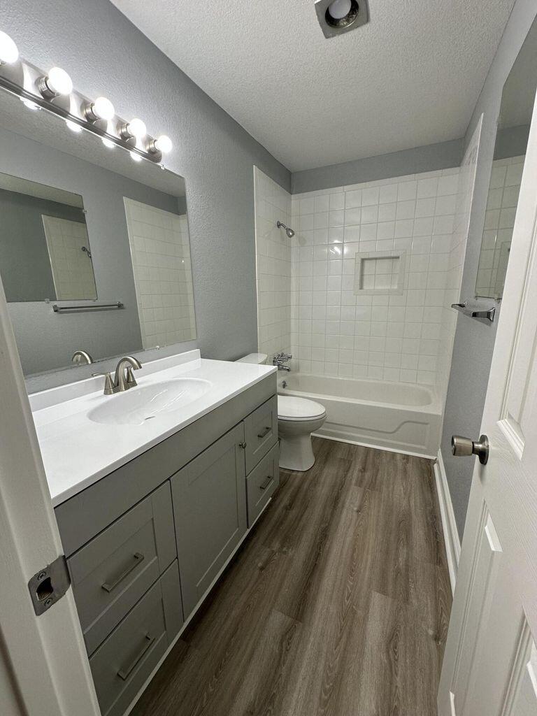 900 Mountain Creek Road, Unit K 143 Chattanooga, TN 37405 - Photo 9 of 9 Full Bath Reno