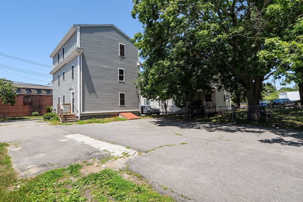415 Danforth Street Taunton, MA 02780 - Photo 31 of 42