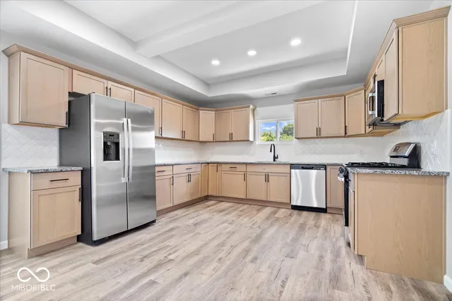 $204,900 | 1336 South G Street, Elwood, IN 46036