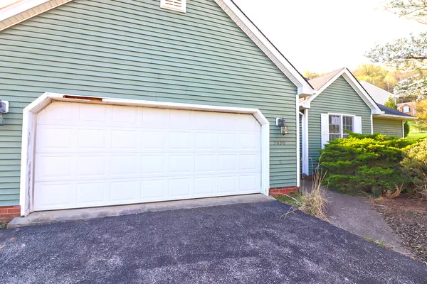 $277,000 | 5630 Spring Meadow Drive, Roanoke, VA 24018