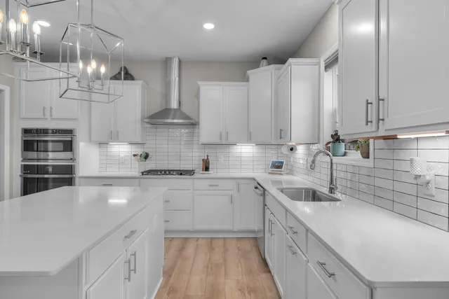 $575,000 | 2149 Johanna Circle, Lino Lakes, MN 55038