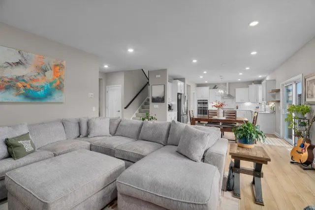 $575,000 | 2149 Johanna Circle, Lino Lakes, MN 55038