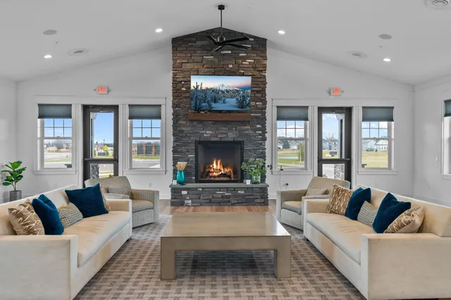 $575,000 | 2149 Johanna Circle, Lino Lakes, MN 55038