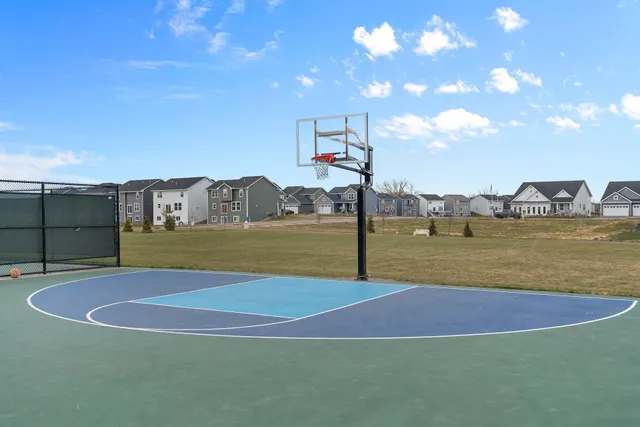 $575,000 | 2149 Johanna Circle, Lino Lakes, MN 55038