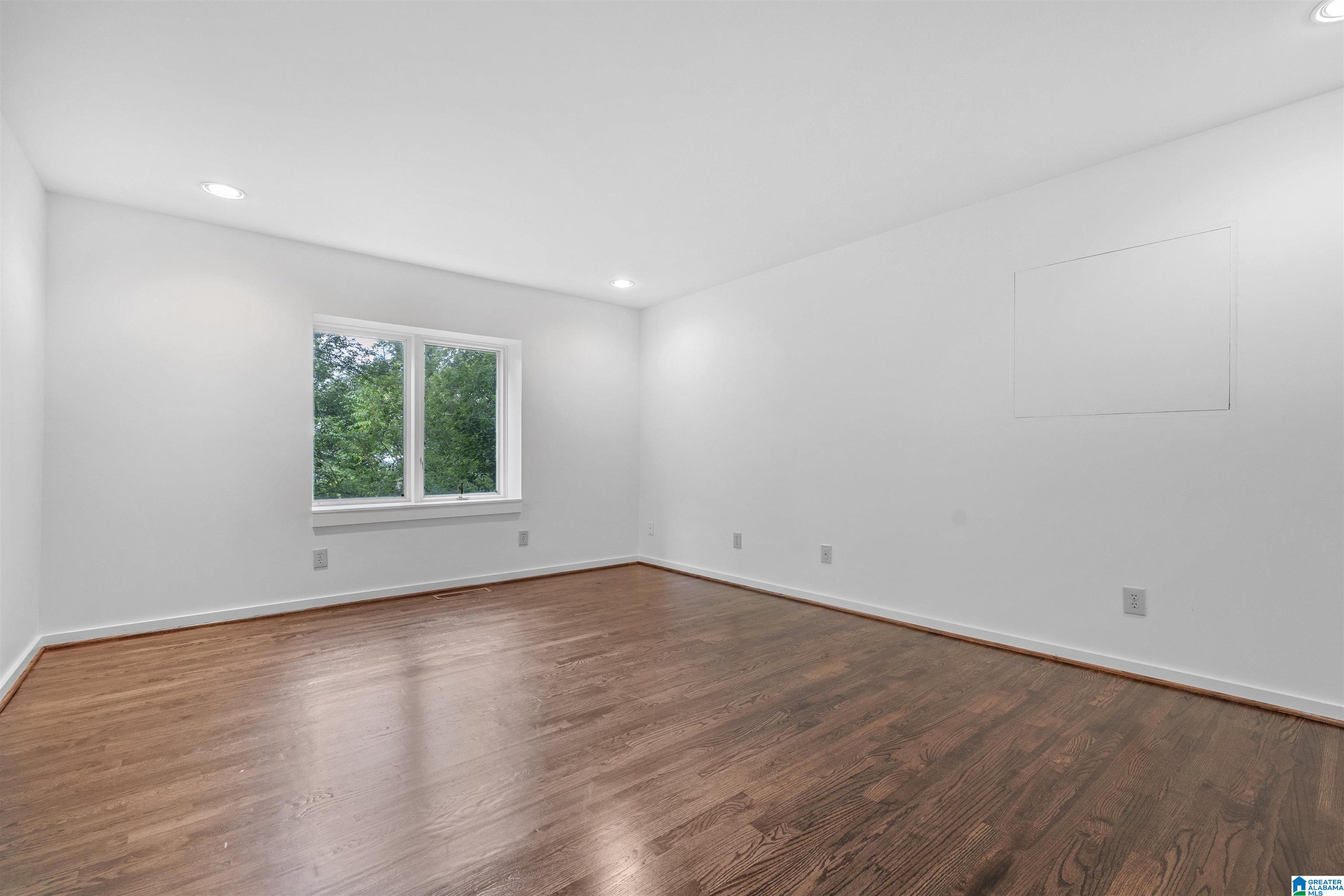 4370 Cliff Road Birmingham, AL 35222 - Photo 35 of 40