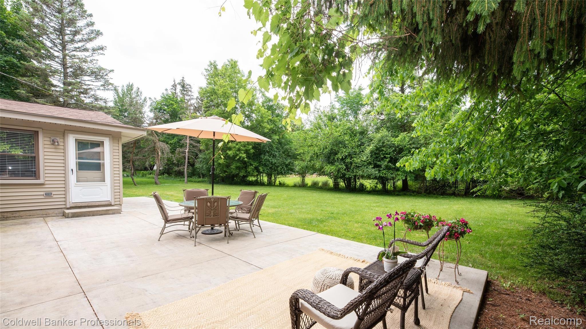 35932 Hardenburg Road Farmington, MI 48331 - Photo 7 of 34 00__1.jpg
