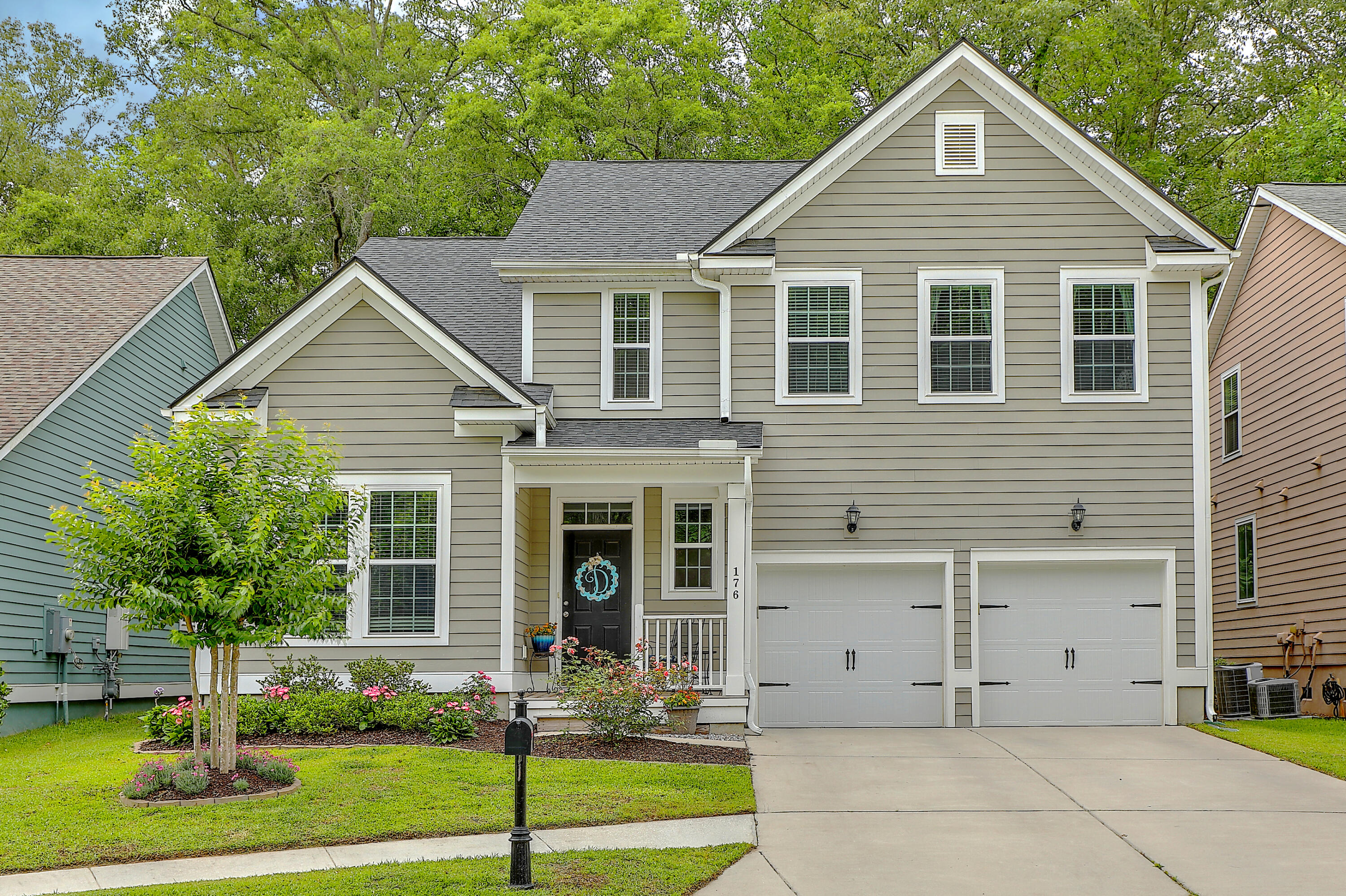 176 Ashley Bluffs Road Summerville, SC 29485 - Photo 1 of 39 0W7A2810_11_12_13_14_15_16
