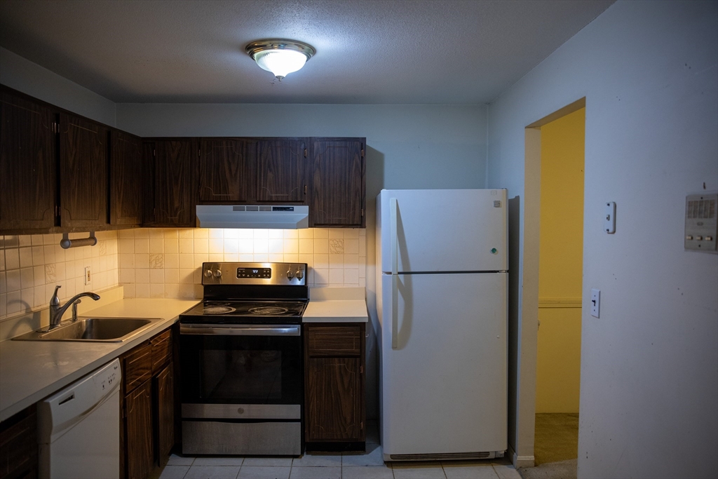 380a Great Road, Unit B 302 Acton, MA 01720 - Photo 4 of 10