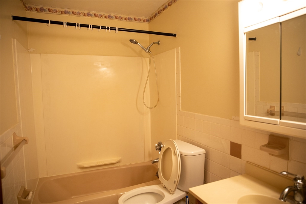 380a Great Road, Unit B 302 Acton, MA 01720 - Photo 5 of 10