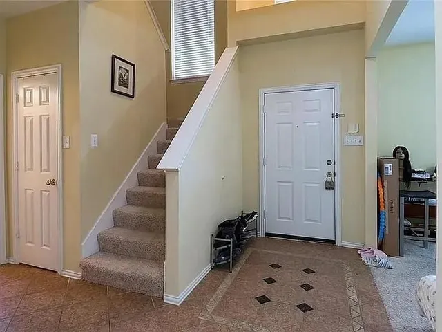 $2,800 | 4041 Eisenhower Street, Carrollton, TX 75007