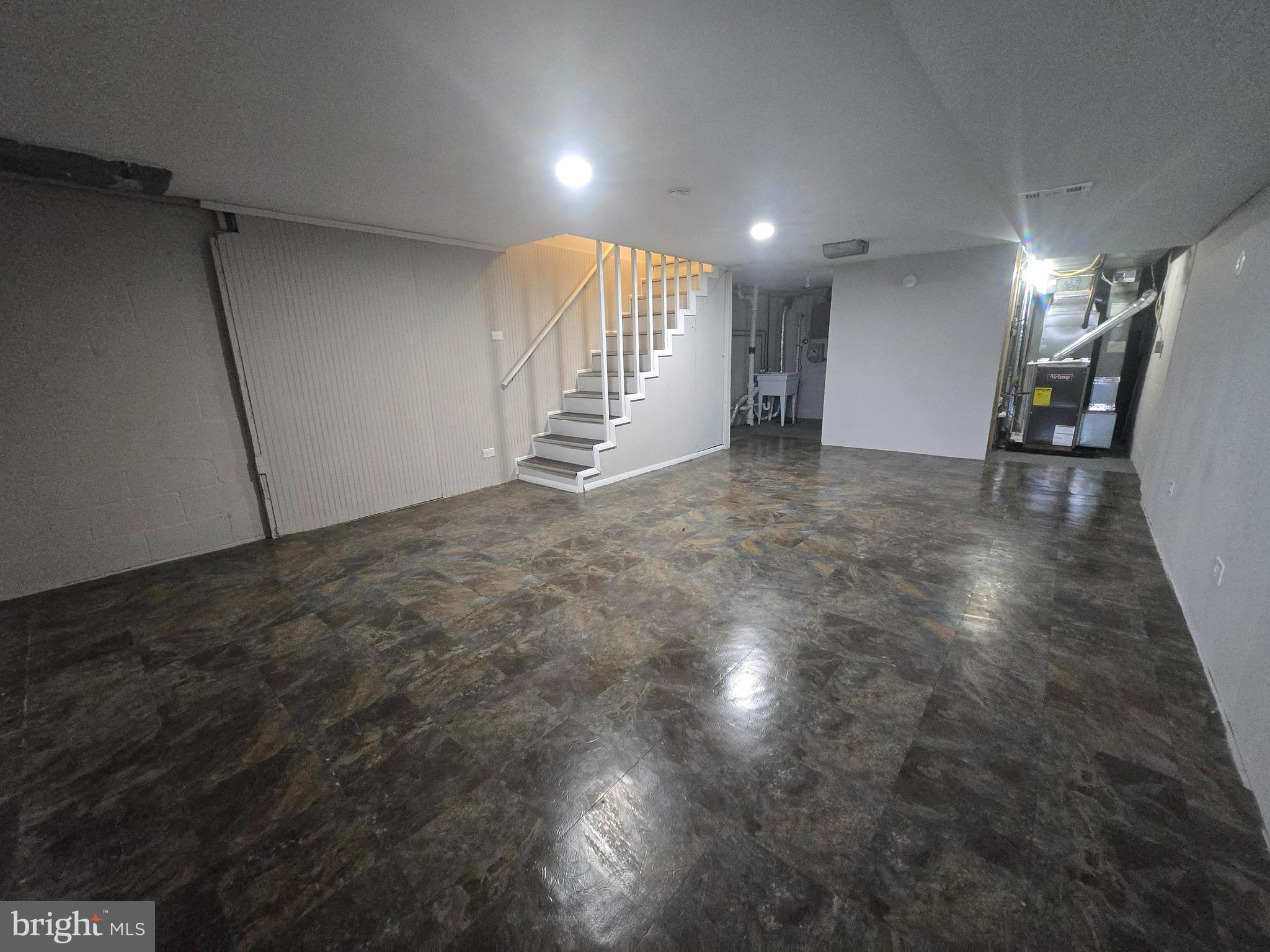 803 North Marlyn Avenue Baltimore, MD 21221 - Photo 12 of 22 a view of an empty room