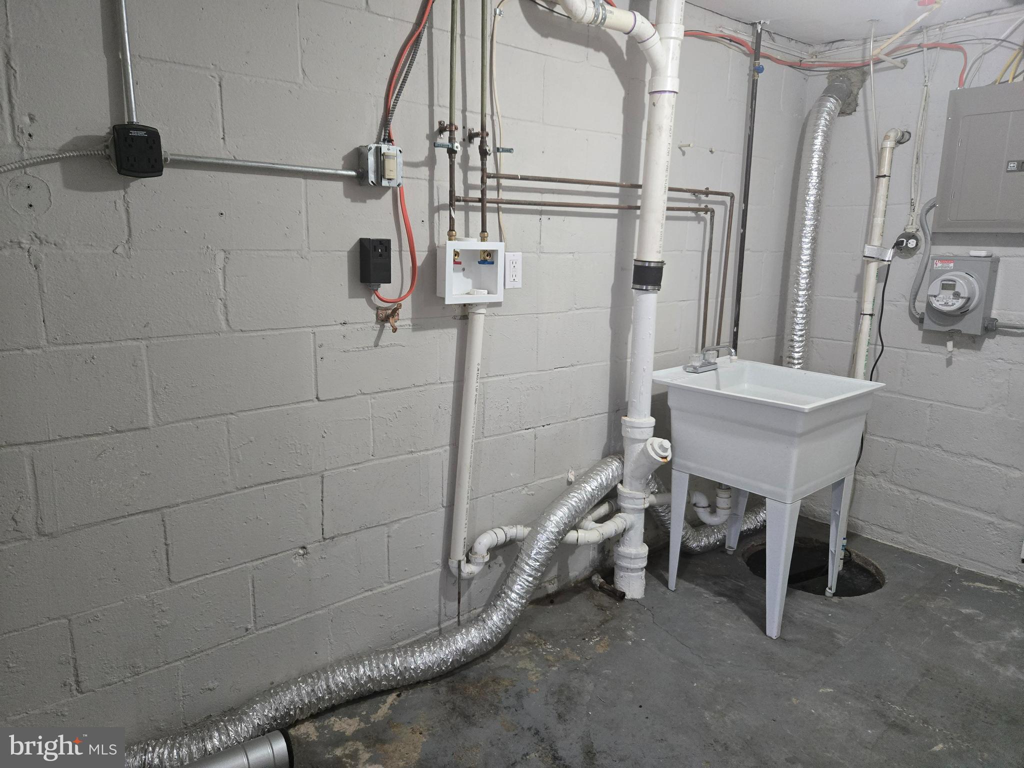 803 North Marlyn Avenue Baltimore, MD 21221 - Photo 15 of 22 a bathroom with a sink and a shower