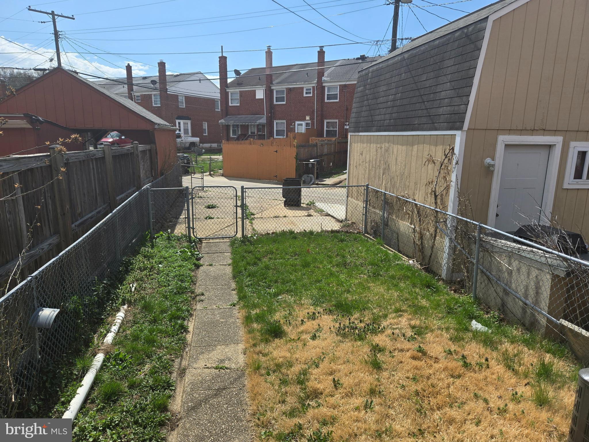 803 North Marlyn Avenue Baltimore, MD 21221 - Photo 20 of 22 a view of a chair and table in the patio