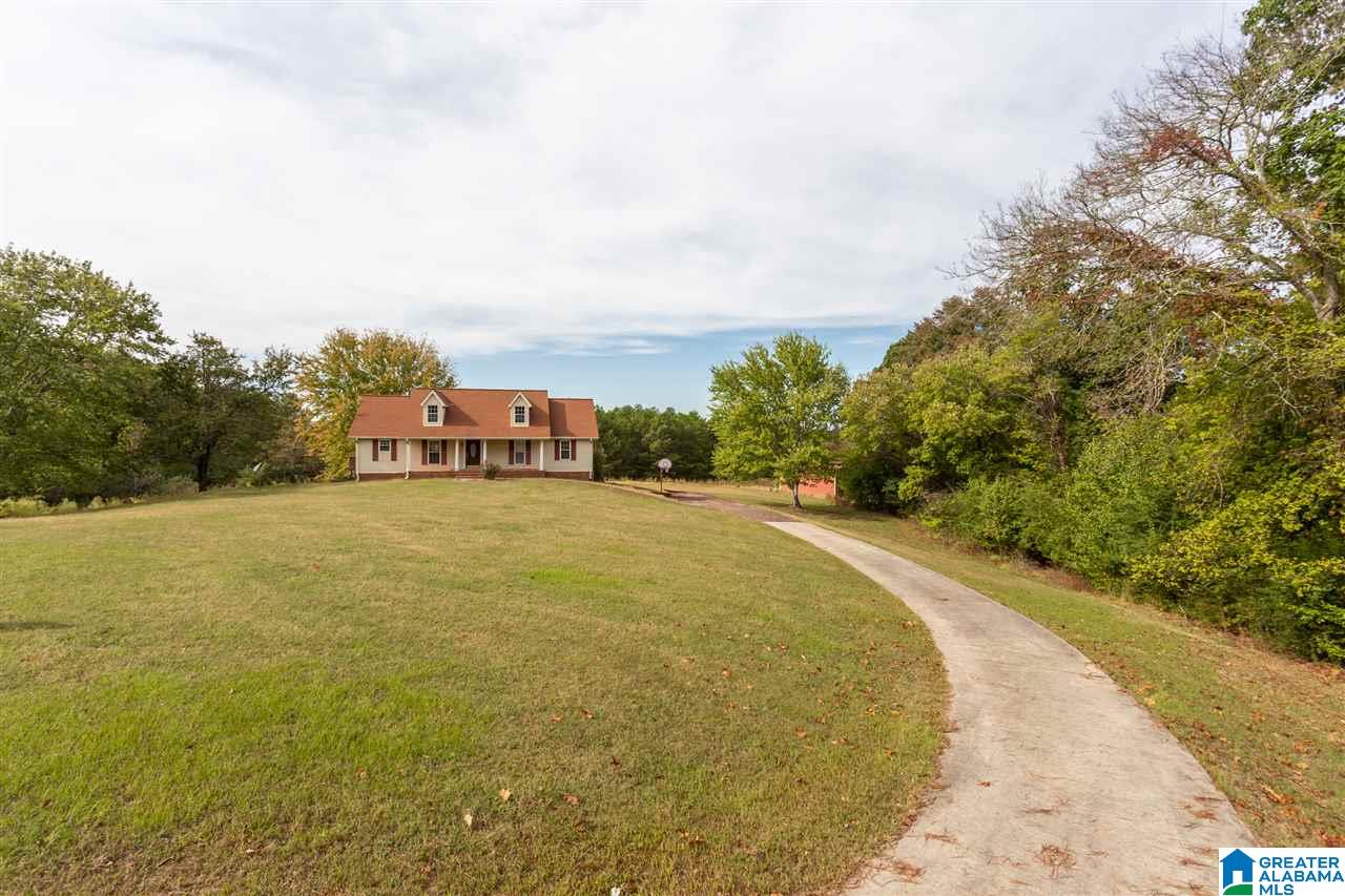 1520 Sawyer Mountain Road Oneonta, AL 35121 - Photo 3 of 33