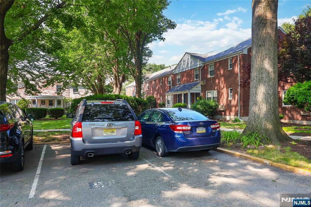 57 Clark Court, Unit 57 Rutherford, NJ 07070 - Photo 9 of 10